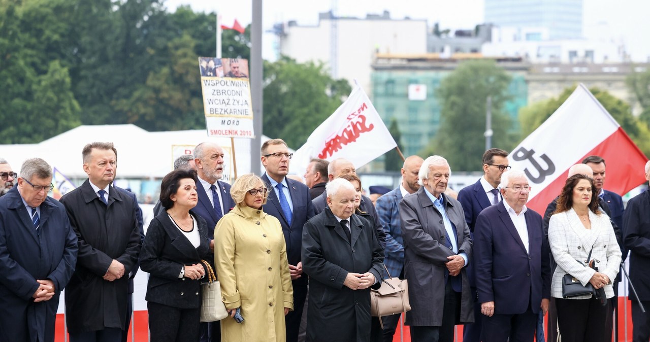 Jarosław Kaczyński na miesięcznicy smoleńskiej /Fot Tomasz Jastrzebowski /Reporter