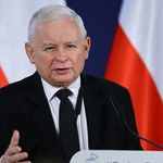 Jarosław Kaczyński: Naciskamy na hamulec, ale też trochę naciskamy na gaz