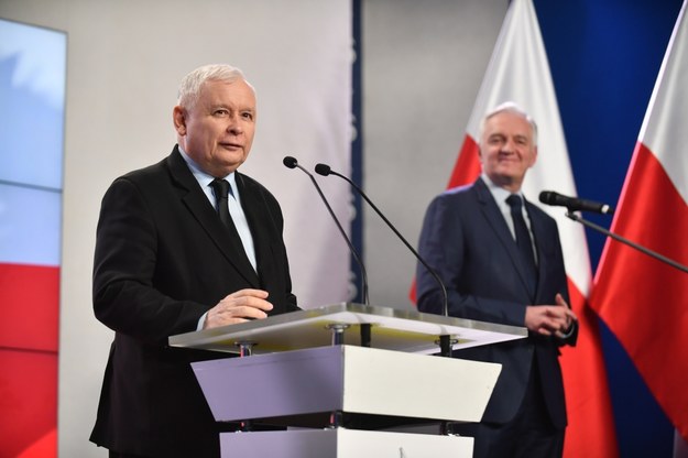 Jarosław Kaczyński oraz wicepremier, minister nauki i szkolnictwa wyższego Jarosław Gowin /Bartłomiej  Zborowski /PAP