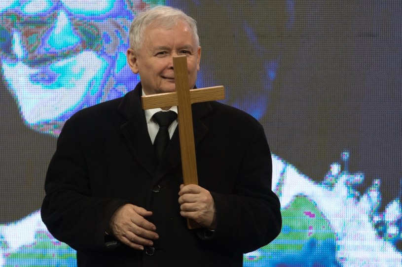 Jarosław Kaczyński podczas obchodów 6. rocznicy katastrofy smoleńskiej /Krystian Maj /Agencja FORUM