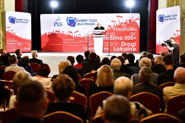 Jarosław Kaczyński podczas spotkania wyborczego /Jan Karwowski /PAP