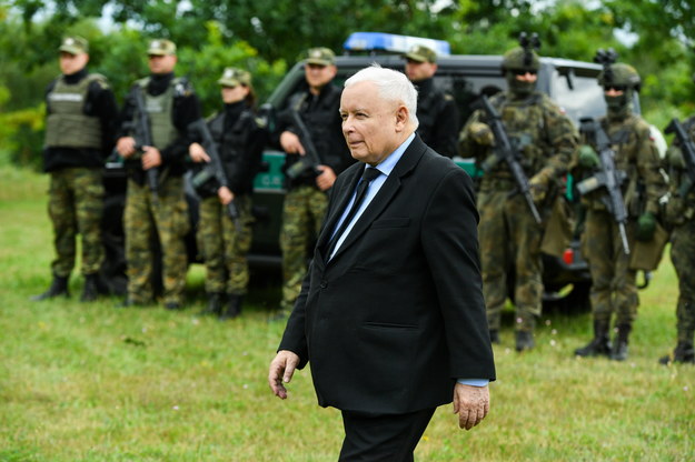Jarosław Kaczyński podczas wizyty w Kodniu /Wojtek Jargiło /PAP
