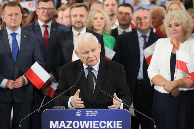 Jarosław Kaczyński podczas wystąpienia w Pruszkowie /Paweł Supernak /PAP