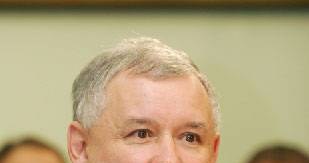Jarosław Kaczyński - prezes PiS, jednej ze stron "paktu trojga" /AFP