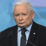 Jarosław Kaczyński stawi się w piątek przed komisją ds. afery wizowej
