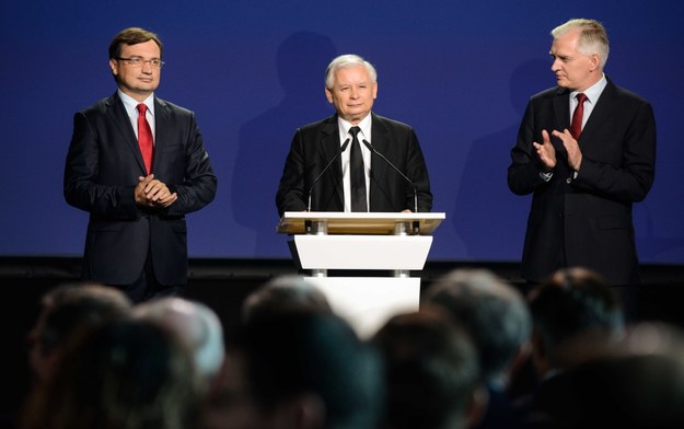 Jarosław Kaczyński, Zbigniew Ziobro i Jarosław Gowin / 	Jakub Kamiński    /PAP