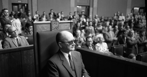 Jaruzelski wybrany na prezydenta - Zdjęcia - Historia w INTERIA.PL