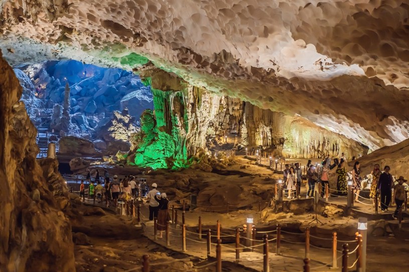 Jaskinię odkryli po raz pierwszy w 1901 roku francuscy naukowcy. /123RF/PICSEL
