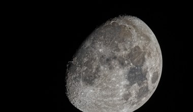 Jasny punkt na niebie to nie gwiazda. Dziś niezwykła koniunkcja