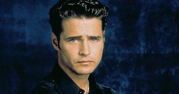 Jason Priestley na planie serialu "Beverly Hills 90210" /AKPA