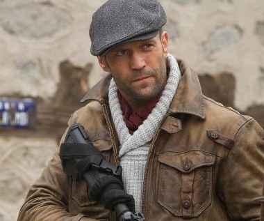 Jason Statham w scenie z filmu "Niezniszczalni 2"
