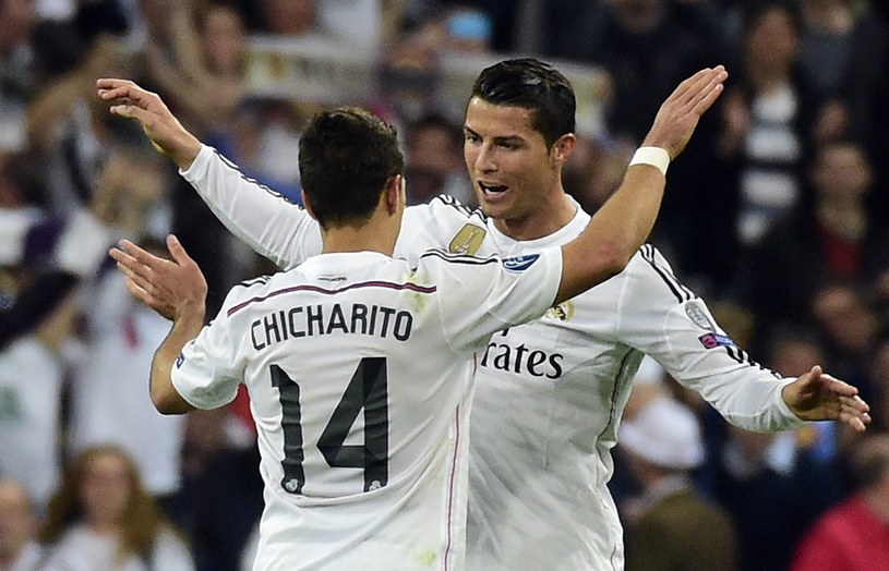 Javier Hernandez i Cristiano Ronaldo zapewnili Realowi awans do półfinału Ligi Mistrzów /AFP