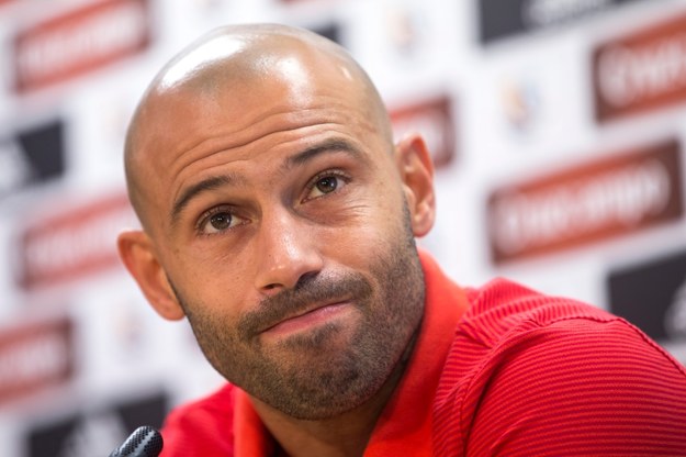 Javier Mascherano podczas konferencji prasowej /QUIQUE GARCIA /PAP/EPA