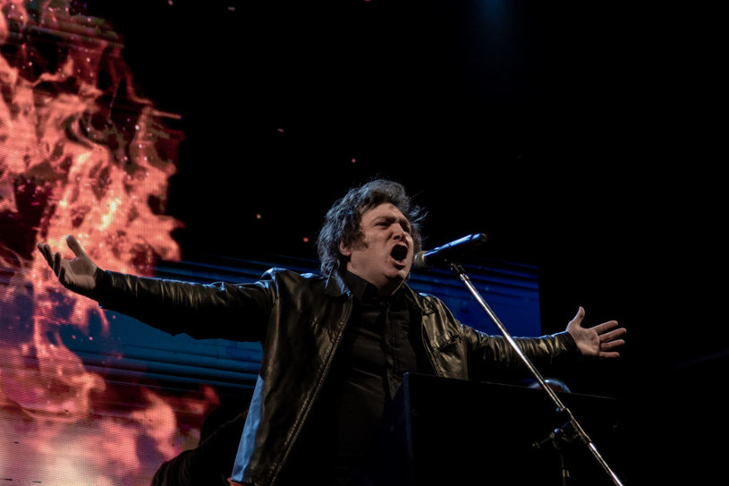 Javier Milei obiecuje ostre cięcia wydatków państwa /Bloomberg /Getty Images