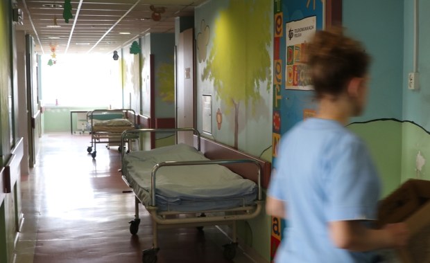 Jaworzno: 16-latek z raną postrzałową głowy trafił do szpitala