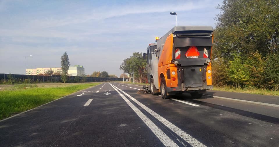 Jaworzno. Myślicie, że to droga? Tak, dla rowerów. Tylko gdzie rowery? / Fot: Facebook /Informacja prasowa