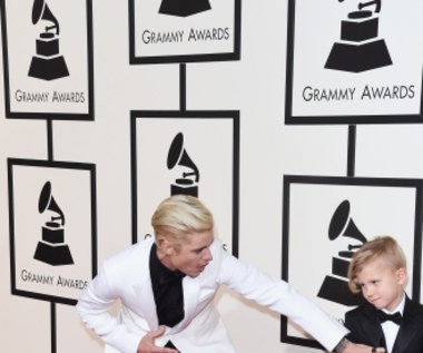 Jaxon Bieber gwiazdą czerwonego dywanu na Grammy 2016