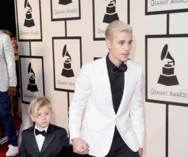 Jaxon Bieber gwiazdą czerwonego dywanu na Grammy 2016