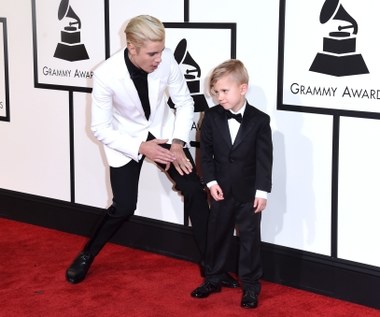 Jaxon Bieber gwiazdą czerwonego dywanu na Grammy 2016