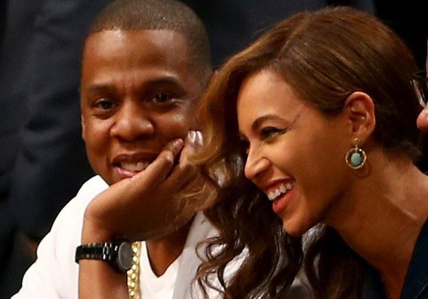 Jay Z i Beyonce podczas poniedziałkowego (12 maja) meczu NBA fot. Elsa /Getty Images/Flash Press Media