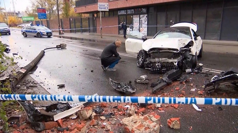 Jazda bez prawa jazdy ma szczególnie poważne konsekwencje, gdy dojdzie do wypadku /Polsat News