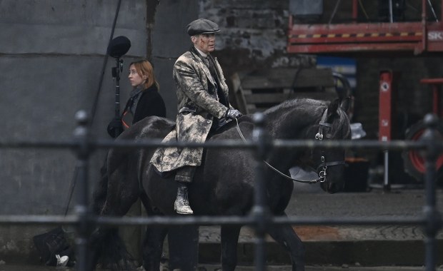"Jazda bez trzymanki". Tego fani "Peaky Blinders" się nie spodziewali