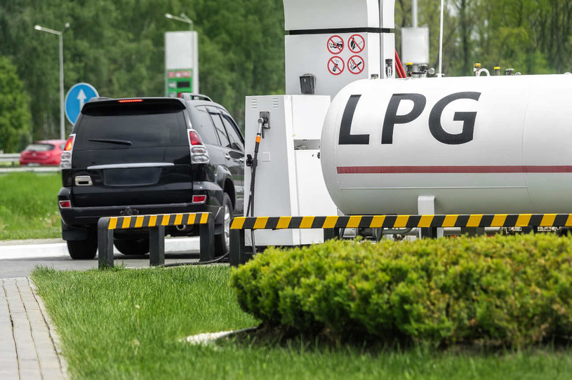 Jazda na gazie LPG jest obecnie niezwykle opłacalna /123RF/PICSEL