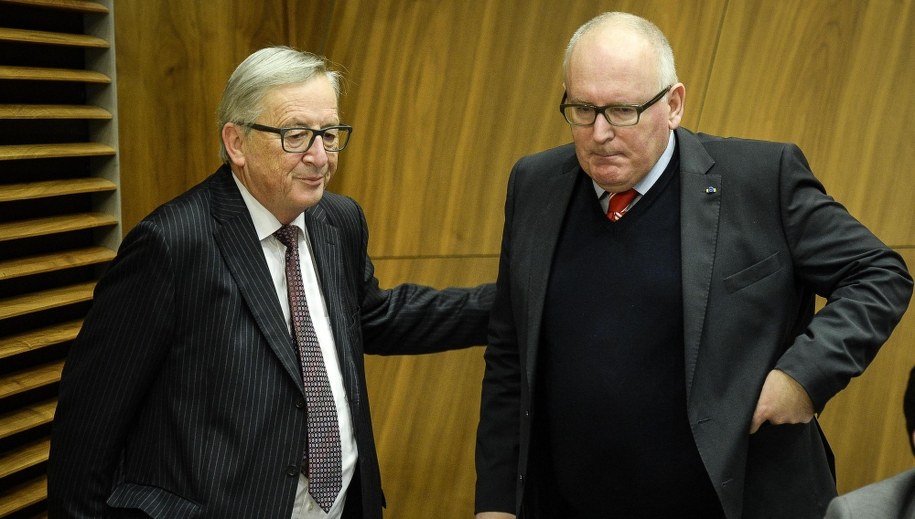 Jean-Claude Juncker i Frans Timmermans /	Wiktor Dąbkowski   /PAP/EPA