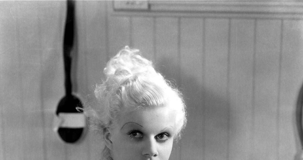 Jean Harlow w filmie "W twoich ramionach" (1933) /Everett Collection /East News