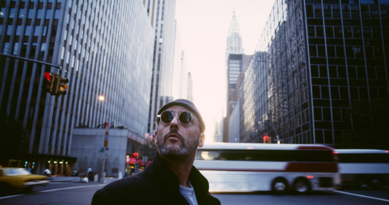 Jean Reno w filmie "Leon zawodowiec" (1994) /Patrick CAMBOULIVE/Sygma via Getty Images /Getty Images