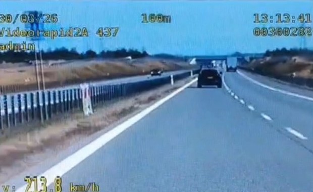Jechał 213 km/h przy ograniczeniu do 120. Dostał mandat i punkty karne