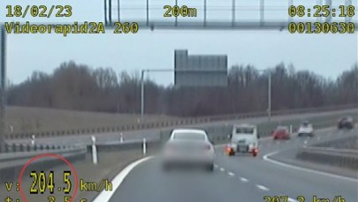 Jechał bmw z prędkością 204 km/h. Policja opublikowała nagranie