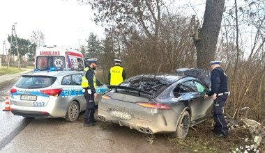 Jechał sportowym Mercedesem, myślał, że ucieknie policji. Szybko pożałował