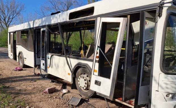 Jechali do pracy, uderzył w nich dron. Kolejny śmiercionośny atak Rosjan