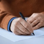 Jeden błąd i testament trafi do kosza. Jak zabezpieczyć swoją ostatnią wolę? 