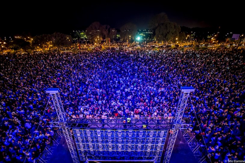 Jeden koncert na największej scenie potrafi zgromadzić 200 tys. ludzi. /materiały prasowe