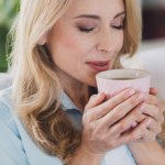 Jeden kubek dziennie i cera odzyskuje młodzieńczy blask. Jak działa skrzyp z miętą?