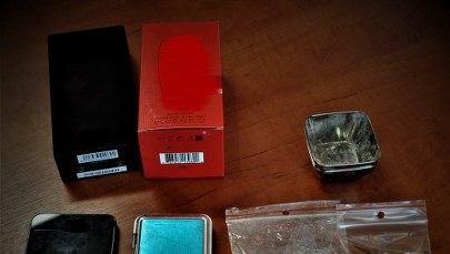 Jeden udawał omdlenie, drugi kradł perfumy. Gang rozbity 