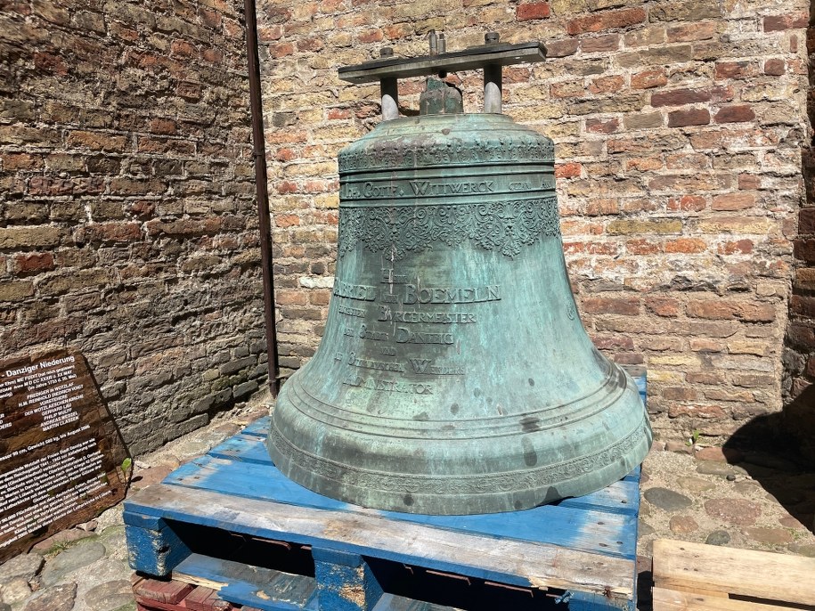 Jeden z dzwonów /Stanisław Pawłowski /RMF24