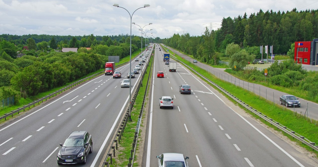 Jeden z już istniejących odcinków drogi S6 /Marek Bazak /East News