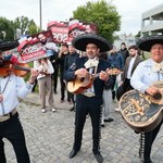 Jeden z kandydatów zrobił show już na wejściu na debatę