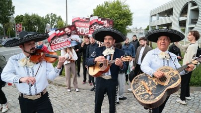 Jeden z kandydatów zrobił show już na wejściu na debatę