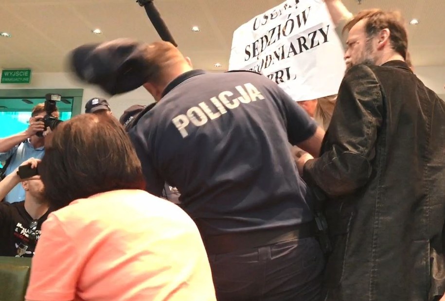 Jeden z mężczyzn zaatakował policjanta... /Tomasz Skory  /RMF FM