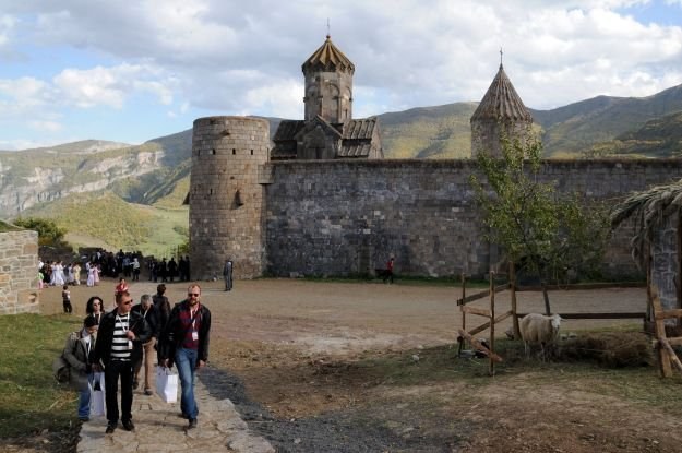 Jeden z monastyrów w Armenii /AFP