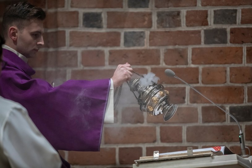 Jeden z najważniejszych dni w Kościele. Czy trzeba iść na mszę?