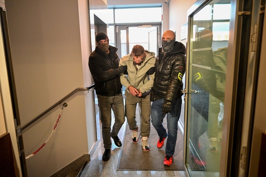 Jeden z oskarżonych Patryk B. / 	Maciej Kulczyński    /PAP