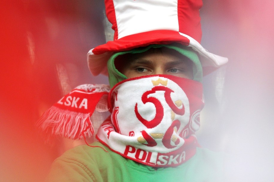 Jeden z polskich kibiców /PAP/EPA/FREDRIK VON ERICHSEN /PAP/EPA