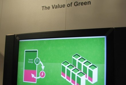 Jeden z przykładów "zielonych" rozwiązań Alcatel-Lucent - oszczędzanie energii przy serwerowniach /INTERIA.PL