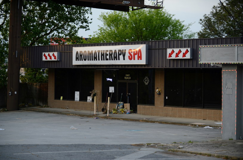 Jeden z salonów w stanie Georgia, gdzie doszło do strzelaniny /BITA HONARVAR /© 2021 Reuters