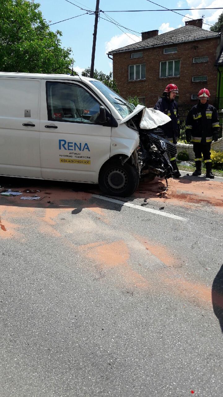 Jeden z samochodów, który uczestniczył w wypadku /Gorąca Linia RMF FM /Gorąca Linia RMF FM